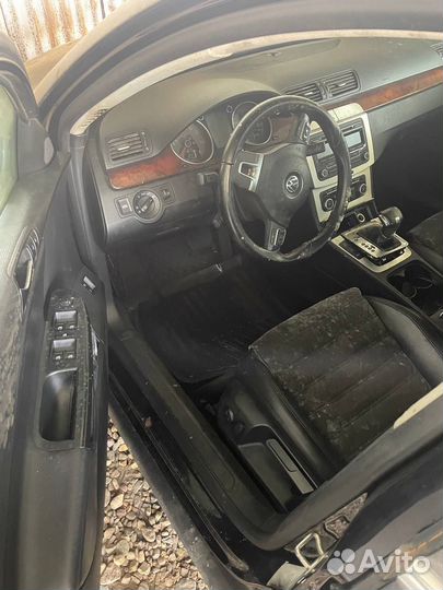 Volkswagen Passat 1.8 AMT, 2010, битый, 152 000 км
