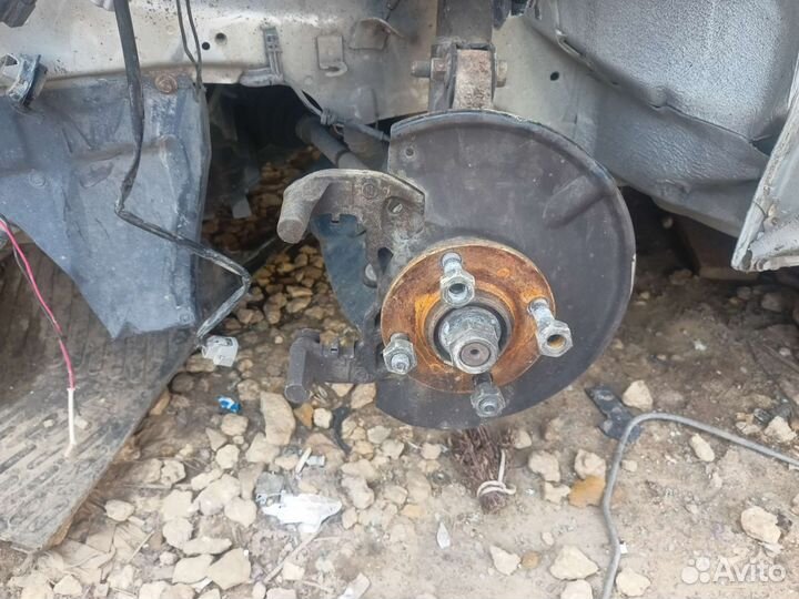 Передние ступицы Mitsubishi colt z30