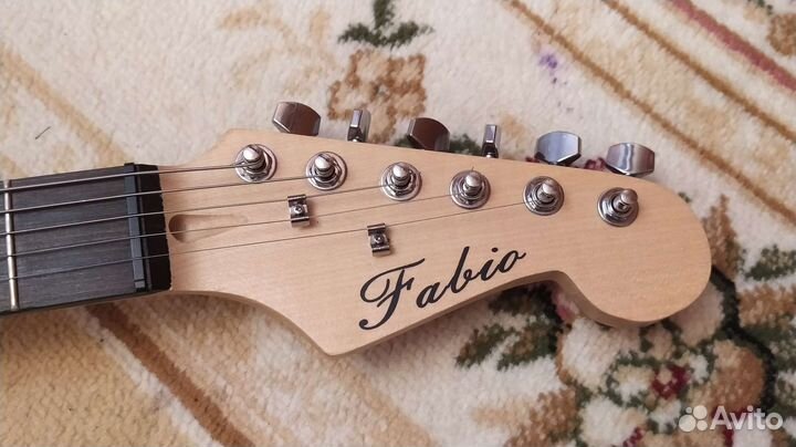 Электрогитара Fabio ST100 + Чехол