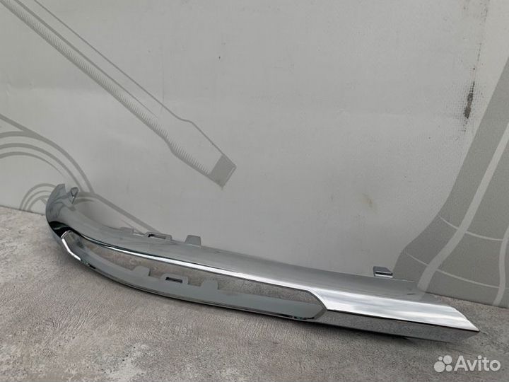 Накладка дхо левая Mercedes C W204