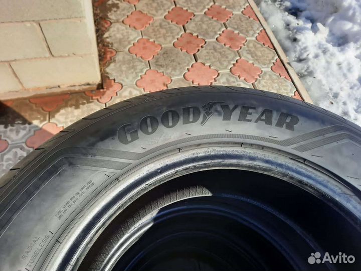 Goodyear Eagle F1 Asymmetric 3 SUV 235/65 R17