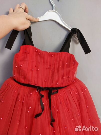 Шикарное красное платье