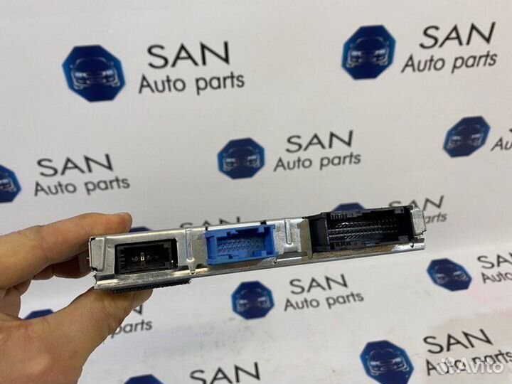 Блок ZGW Bmw 5 F10 N52B30AF 2010