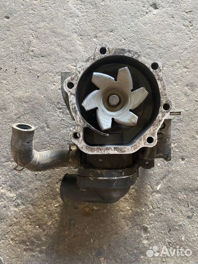 Помпа subaru forester