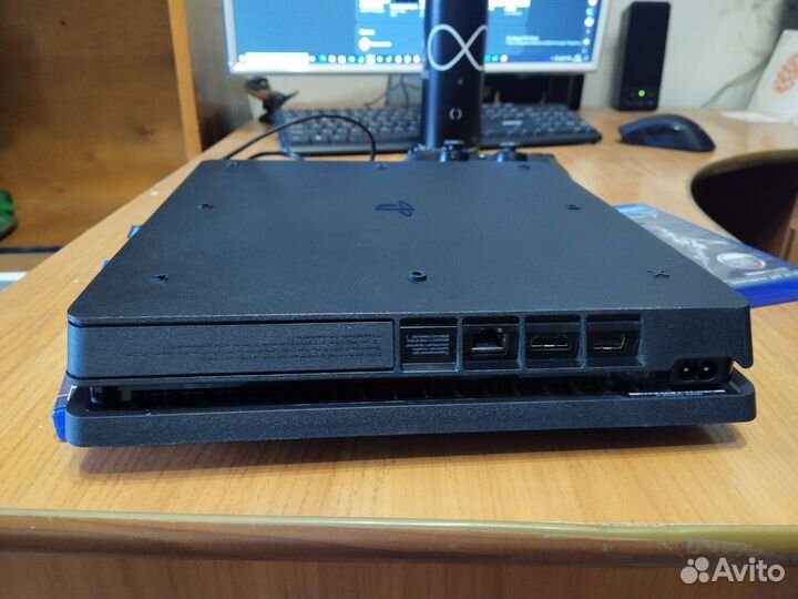 Игровая приставка ps4 slim 1tb