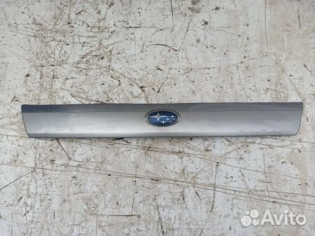 Накладка двери багажника