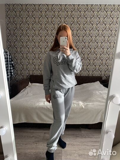 Спортивный костюм женский