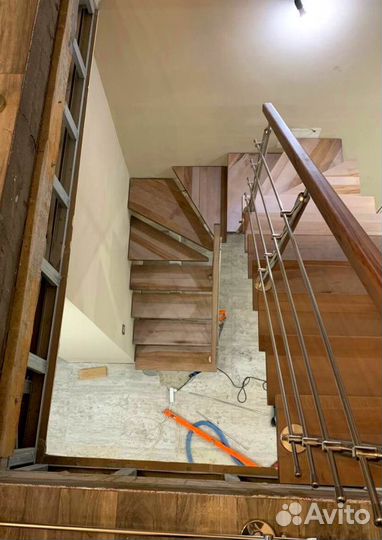 Лестничные перила кованные с монтажем