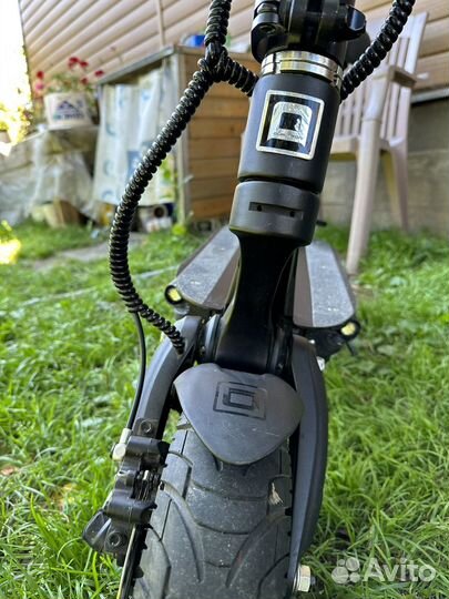 Электросамокат dualtron victor