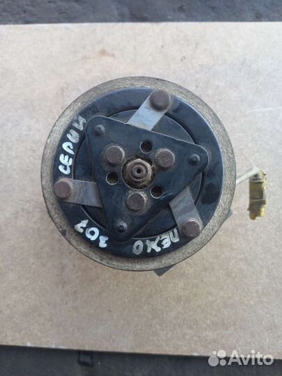 Компрессор кондиционера Peugeot 307