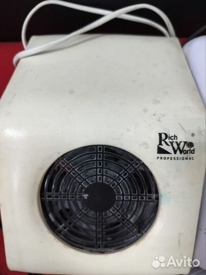 Лампы и пылесос для ногтей