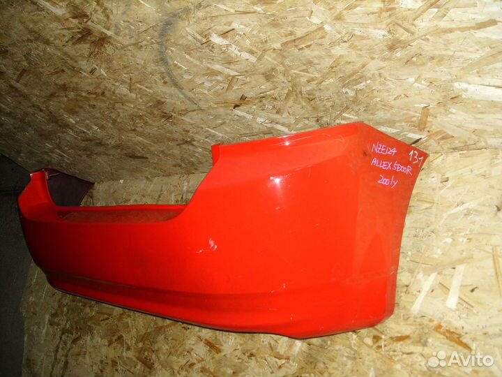 Бампер задний Toyota Allex NZE124 Красныйцарапины