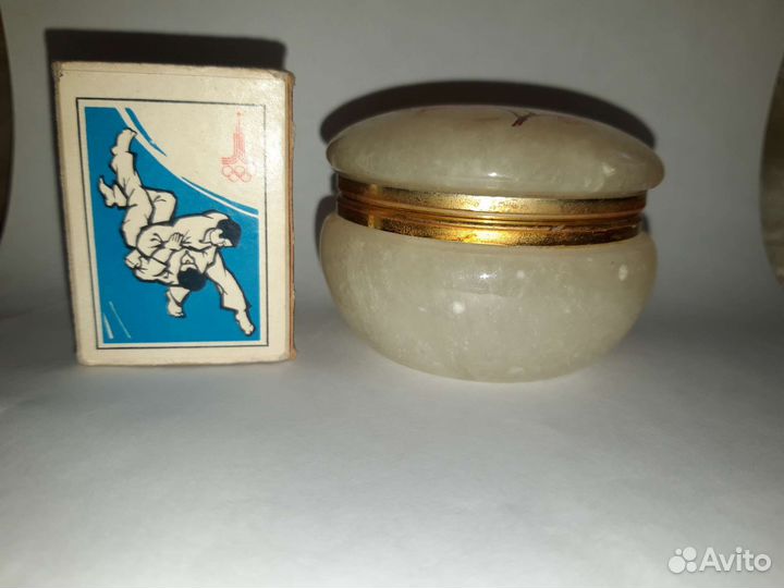 Винтажная шкатулка. Из камня. Европа