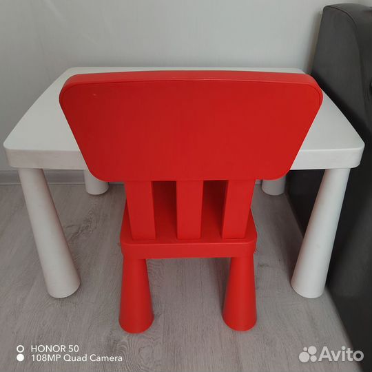 Детский стол и стул IKEA