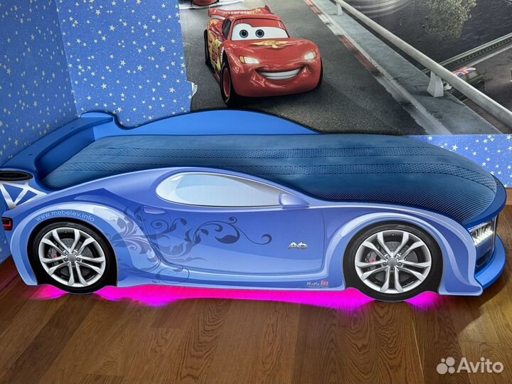 Кровать машина для мальчика б/у