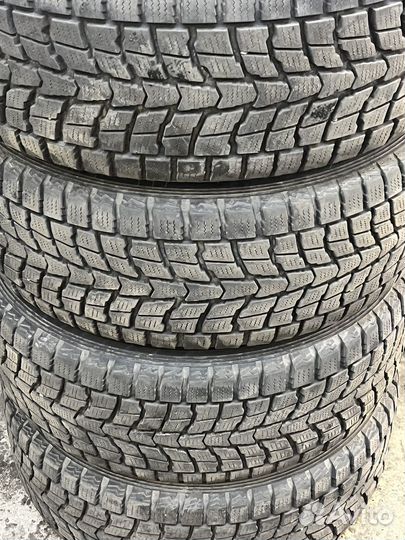 Оригинальные диски Mercedes R18 с резиной Dunlop