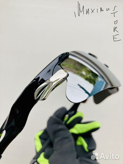 Крутые спортивные зеркальные солнцезащитные очки