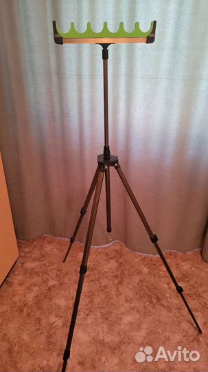 Подставка тренога для фидера на 6 удочек