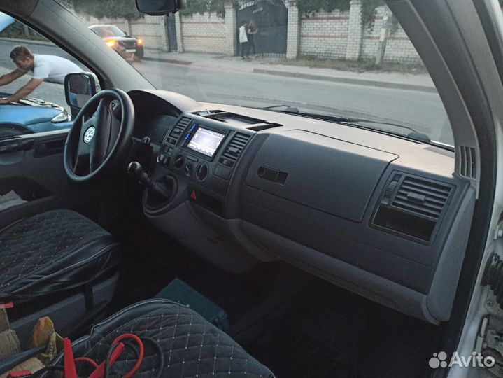 Volkswagen Multivan 1.9 МТ, 2005, 315 711 км