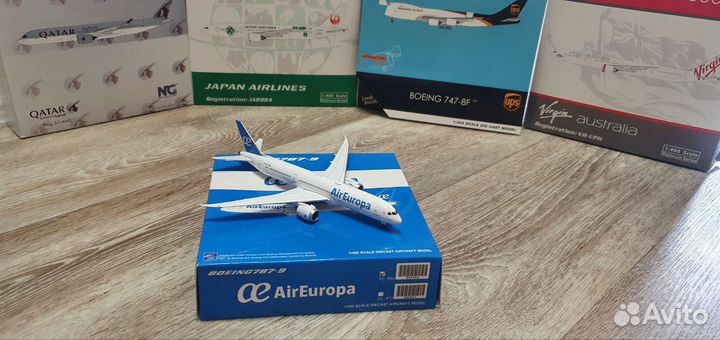 Модель самолёта Boeing 787-8