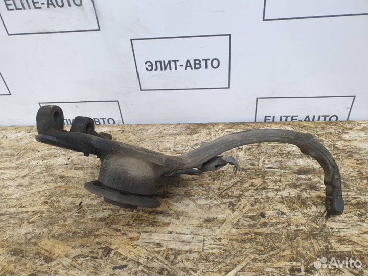Кулак поворотный передний Mercedes Cl W216 5.5
