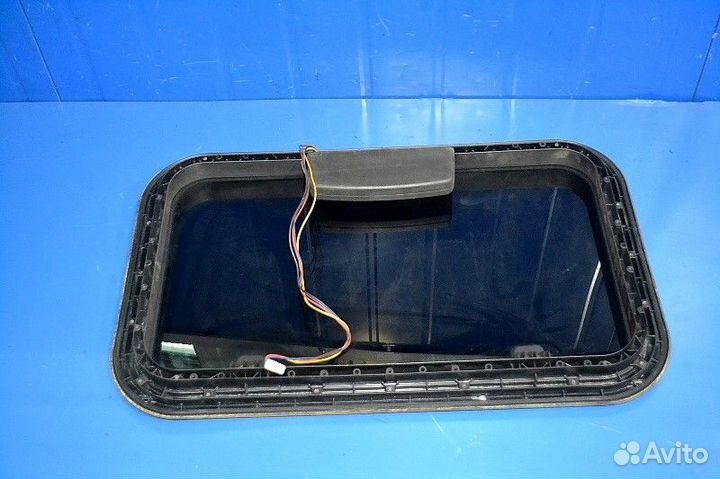 Люк в крыше DAF XF106 (01.14)