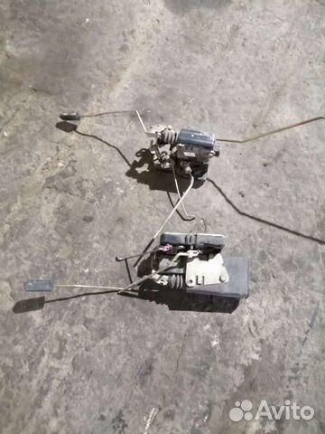 Замок двери Рено Логан 1