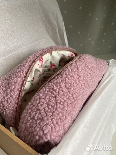 Плюшевая косметичка