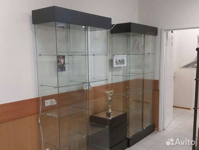 Стеклянный шкаф витрина купить в Санкт-Петербурге | Готовый бизнес и ...