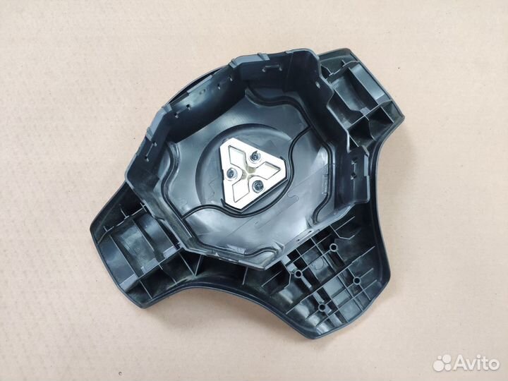 Заглушка в руль Mitsubishi Lancer 9