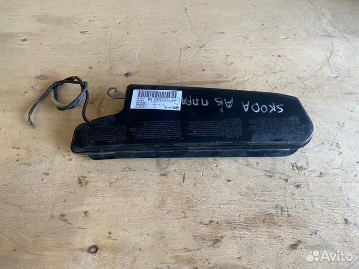 Подушка безопасности правая Skoda Octavia A5