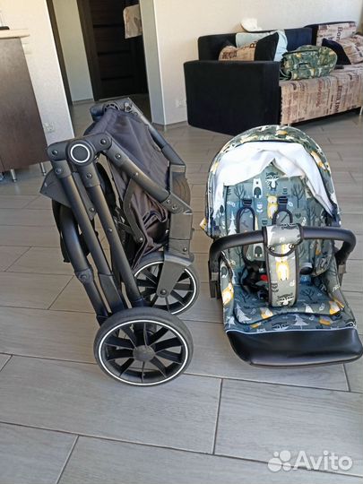 Прогулочная коляска