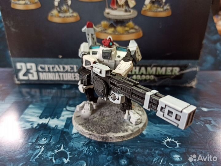 Warhammer 40000 tau Broadside battlesuite