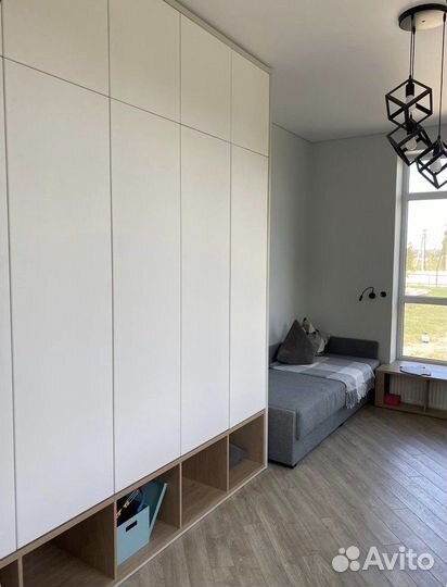 Шкаф в детскую комнату