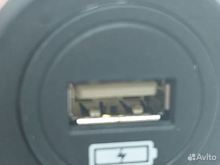 Разъем USB Land Rover Discovery 5 L462 30ddtx 2018