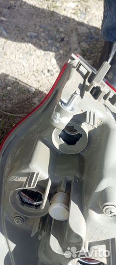 Оригинал. Задний левый фонарь almera g15