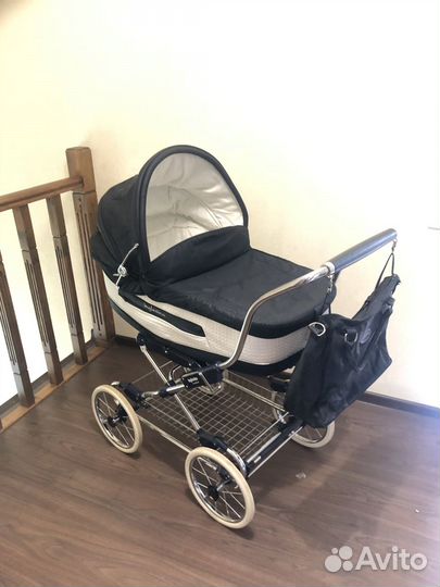 Детская коляска люлька Inglesina Vittoria