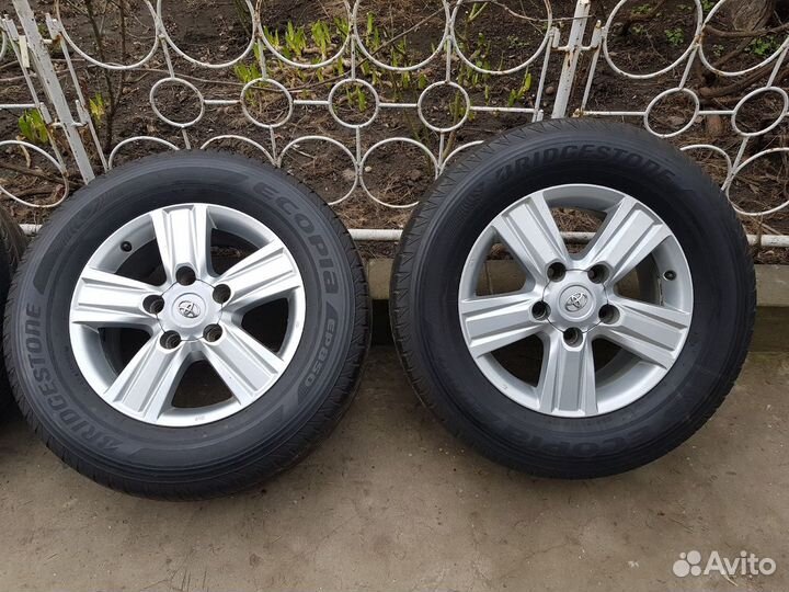 Bridgestone Ecopia EP850 285/60 R18 116V