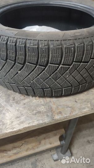 Pirelli Ice Zero 205/55 R16 94T