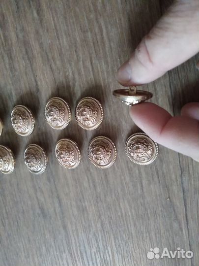 Пуговицы металл.10 шт. Италия. Цена за все