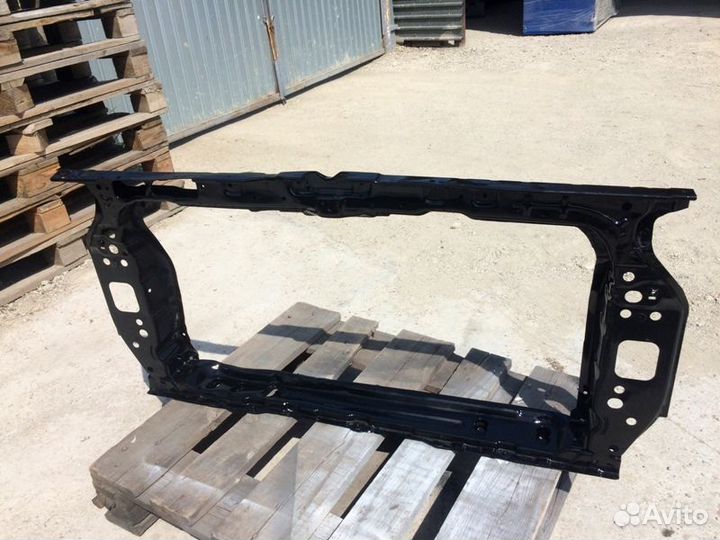 Панель крепления радиатора в сборе 64101-4L000