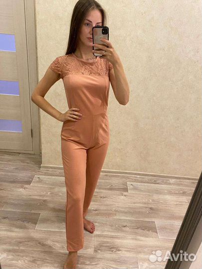 Комбинезон женский