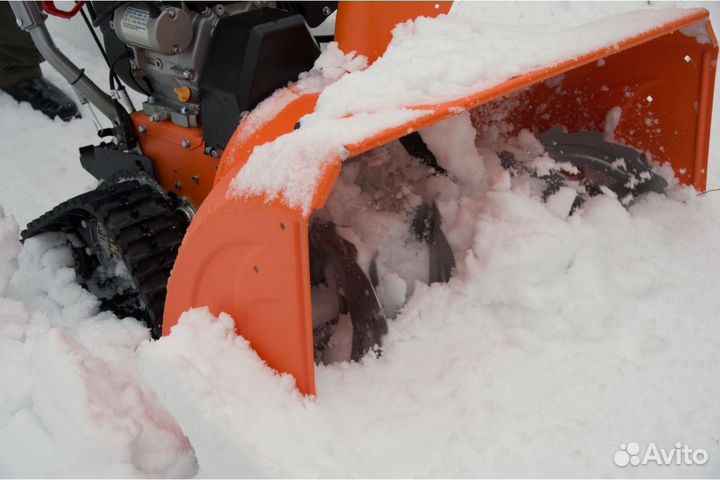 Снегоуборщик Daewoo Dast 1370 гусеничный