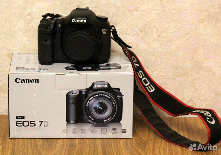 Фотоаппарат Кенон EOS 7D + объектив