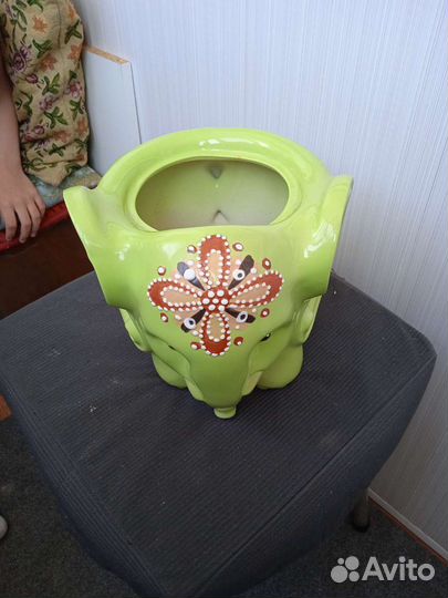 Горшок для цветов, слон