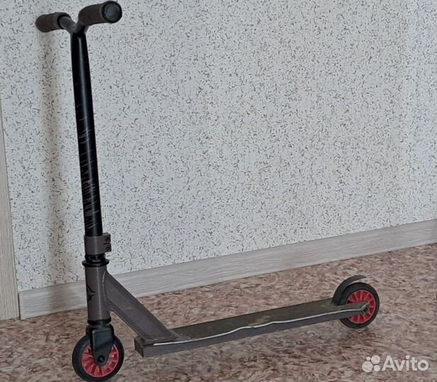 Самокат трюковой детский 70 см