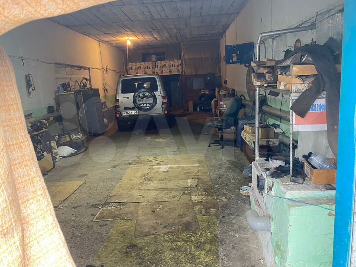 Гараж, > 30 м²