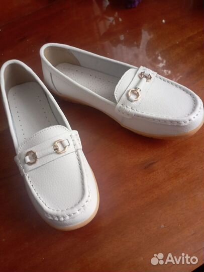 Мокасины новые на 38 размер
