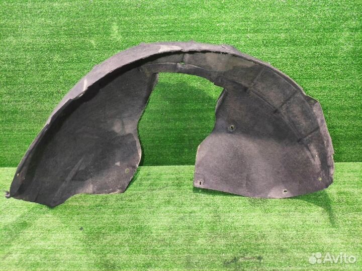 Подкрылок передний правый Skoda Octavia A5