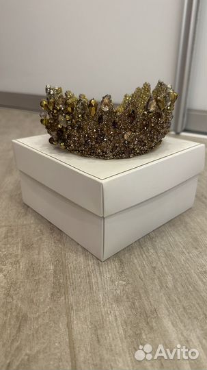 Корона ручной работы
